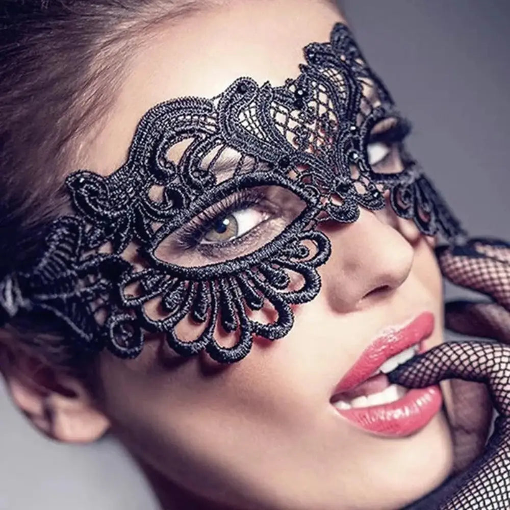 Masque en Dentelle