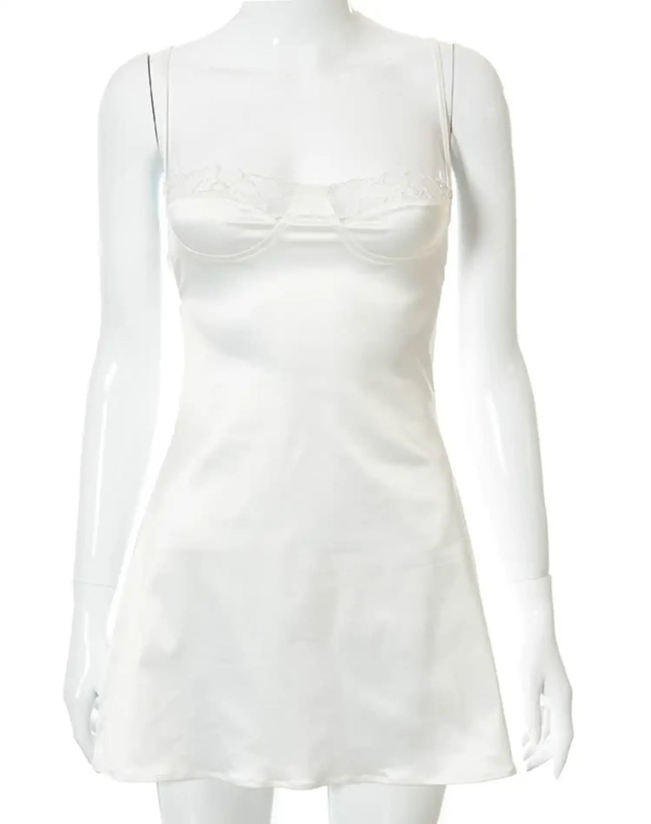 Nuisette en satin et dentelle - Lingerie en Dentelle